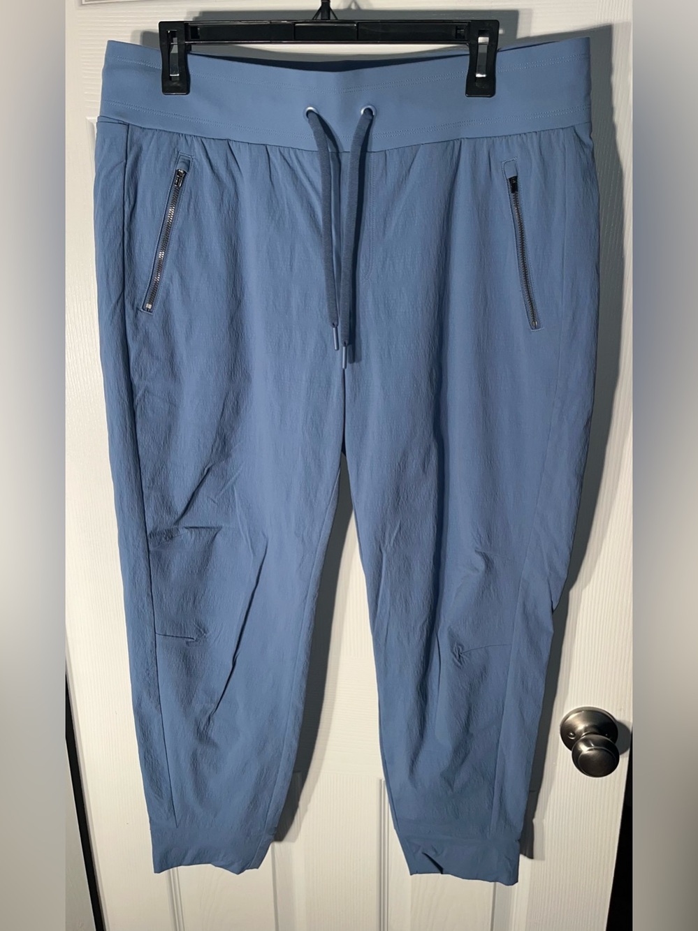 Women’s Athleta Trekkie North Jogger in Cottage Blue Size 14 Nylon Blend